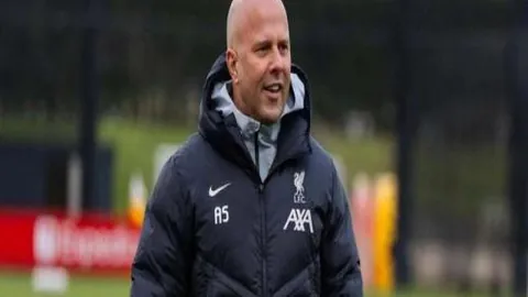 切尔西客场1-2险胜哥本哈根，詹姆斯与恩佐建功